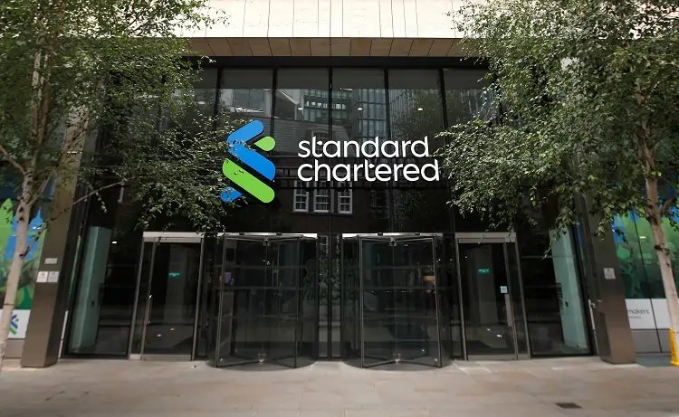Image for StanChart sets $200 billion new wealth assets target, focuses on Chinese and Indian wealthy