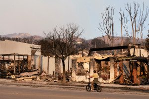 Devastated landscape from Los Angeles wildfires highlighting insurance concerns - Global Banking & Finance Review