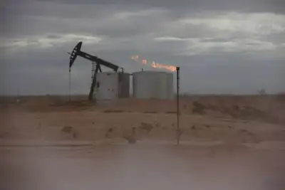 Image for Oil extends gains on OPEC+ supply discipline and demand prospects