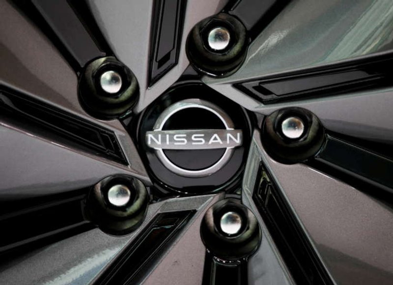 Image for Nissan sells its Daimler stake, following Renault