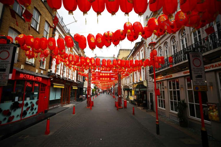Image for On eve of Lunar New Year, COVID-19 pushes Chinatown businesses to the brink