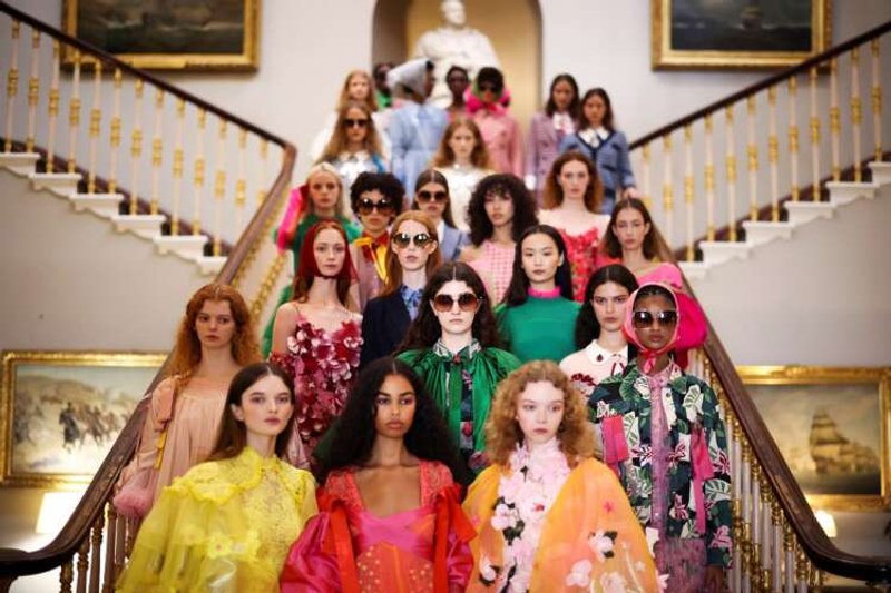 Image for Catwalk shows return at hybrid London Fashion Week