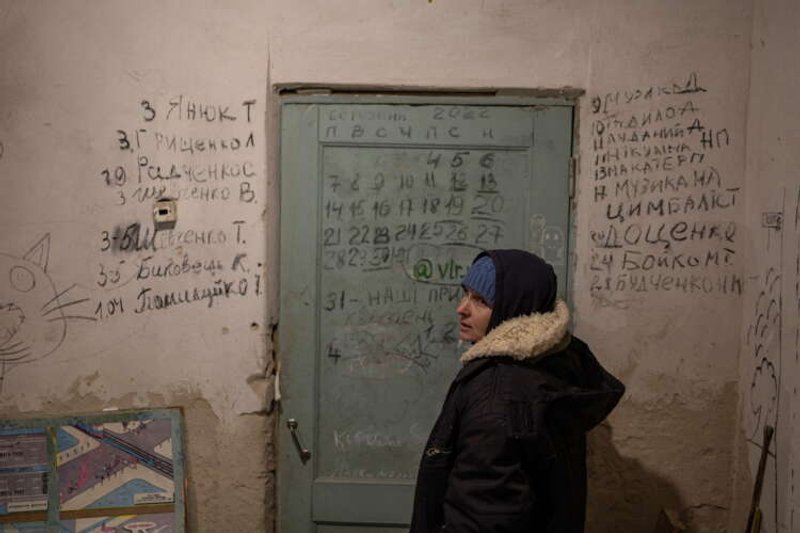 Image for Ukrainian villagers count dead after weeks confined in school basement