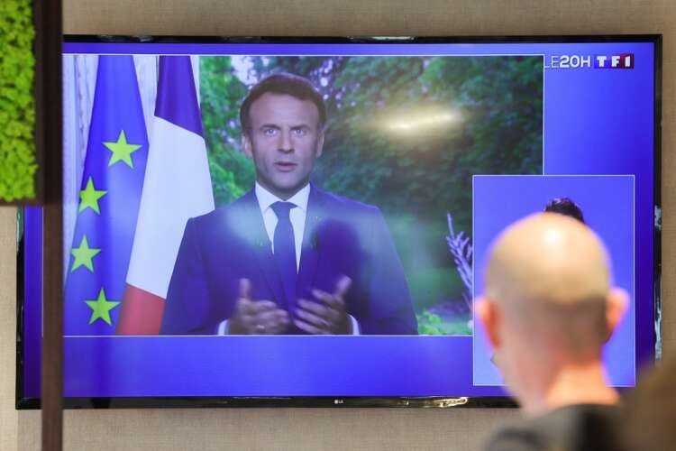 Image for French parties brush off Macron appeal to unblock parliament