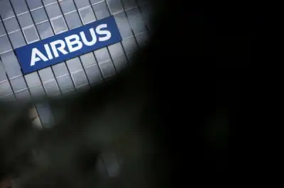 Image for Airbus sticks with plan to raise jet output, shares rise