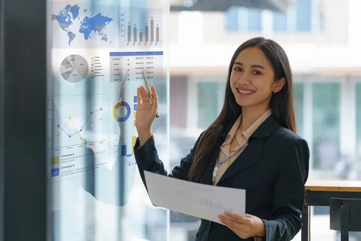 Business professionals analyzing big data for strategic decision-making - Global Banking & Finance Review