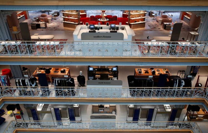 Image for In Paris without tourists, LVMH unveils Samaritaine store revamp