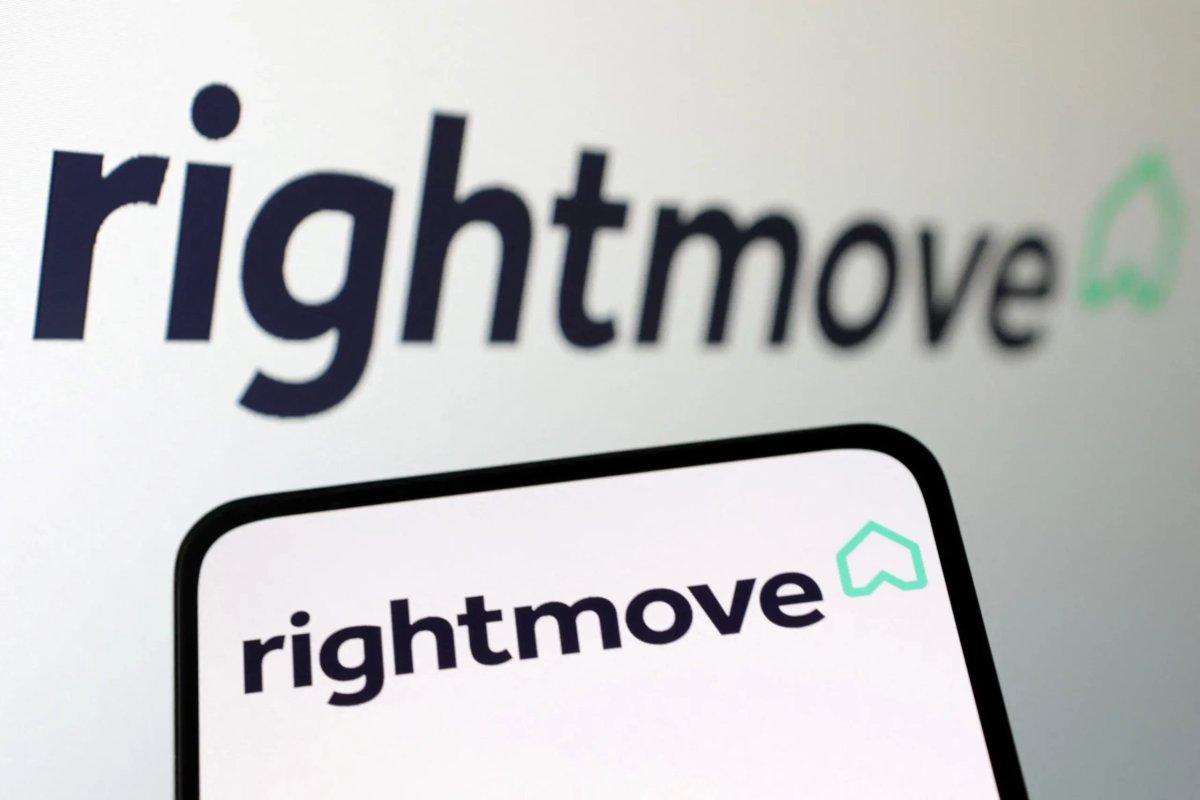 Rightmove logo with a backdrop of UK housing market trends - Global Banking & Finance Review