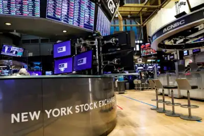 Image for Global Markets: Stocks hover near record highs, oil hits two-year high