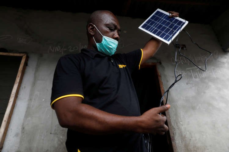 Image for Move into government, U.N. official urges young climate activists