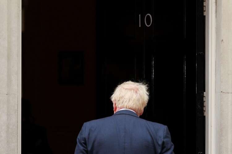 Boris Johnson delivers resignation speech at Downing Street amid boos - Global Banking & Finance Review