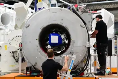 Image for Siemens raises around $1.5 billion from selling Siemens Healthineers stake