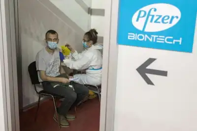 Image for U.S. to donate 500 million Pfizer vaccine doses to the world -sources