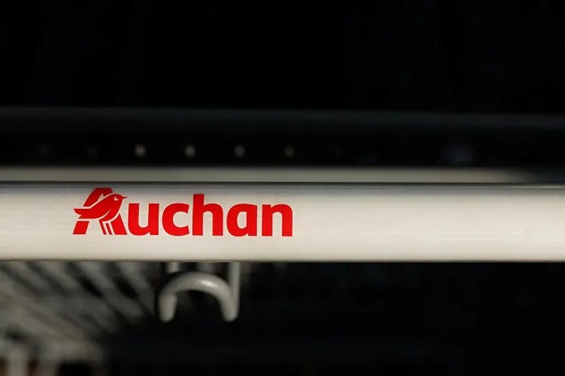 Image for French supermarket group Auchan planning to cut more than 2,000 jobs, media reports say
