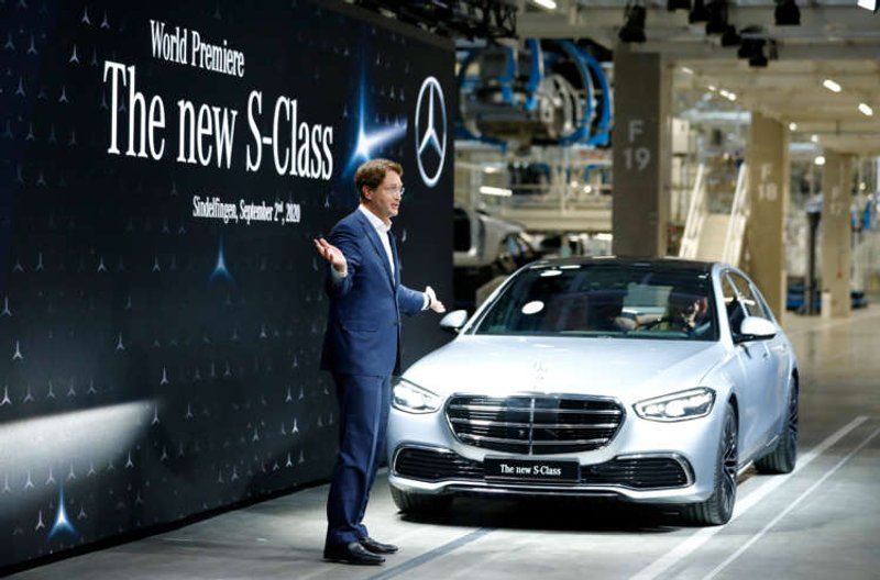 Image for Germany’s Daimler sees 2021 pandemic recovery lifting sales, profits