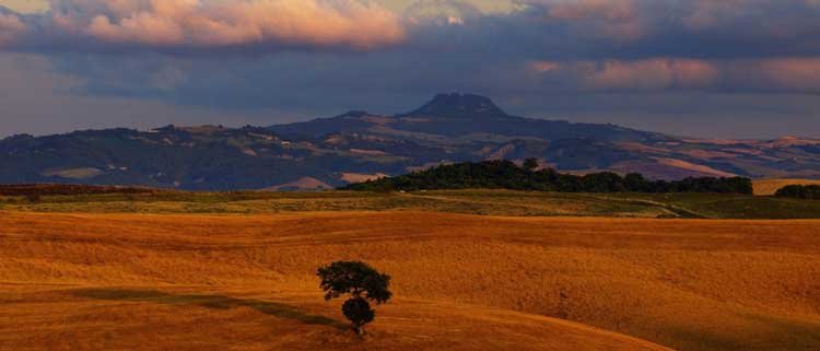 Scenic view of Mount Amiata highlighting Tuscany's natural beauty - Global Banking & Finance Review