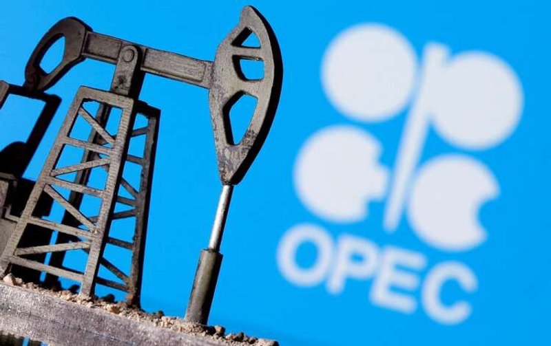 Image for OPEC raises long-term oil demand view, calls for investment