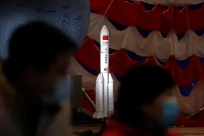 Image for Chinese spacecraft returns to Earth after inaugural flight