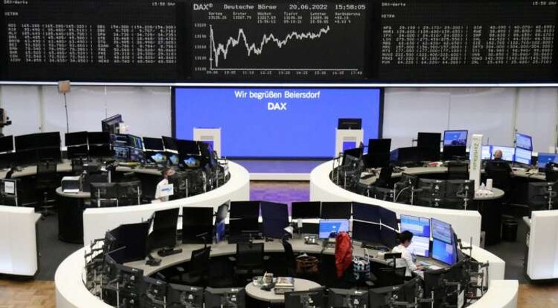 Image for European shares extend gains but recession risks hover