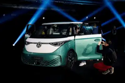 Image for Volkswagen keeps outlook, says Porsche IPO on track