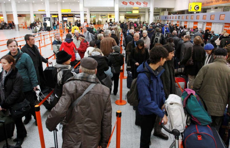 Image for Workers at Gatwick Airport scrap planned strike after improved pay offer