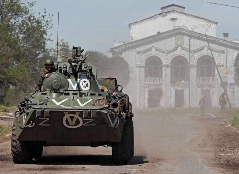 Image for Ukraine’s Zelenskiy eyes ‘inflection point’ in war as Russia tightens grip on key target