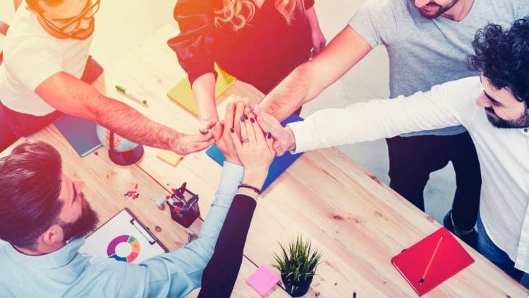 Image for bp and Infosys Announce Strategic Collaboration to Drive Integrated Energy Offers to Reduce Emissions at Campuses and Cities