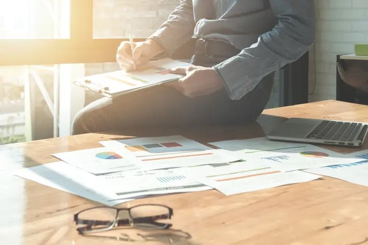 Image for How High-Net-Worth Individuals in the UK Are Restructuring Their Portfolios in 2025