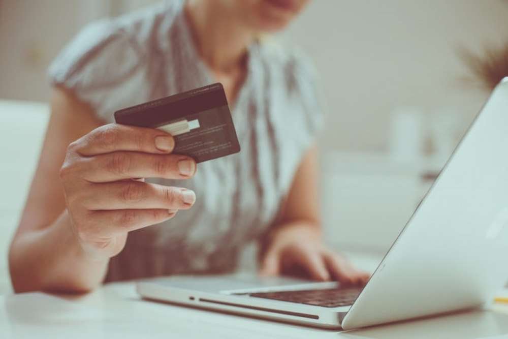 Graph illustrating UK adults in debt due to rising living costs - Global Banking & Finance Review