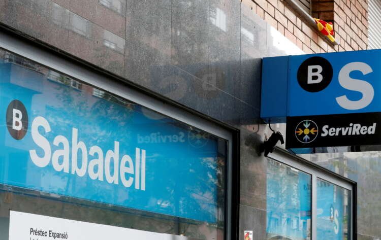 Image for Sabadell seeks to cut 13% of workforce in Spain -union