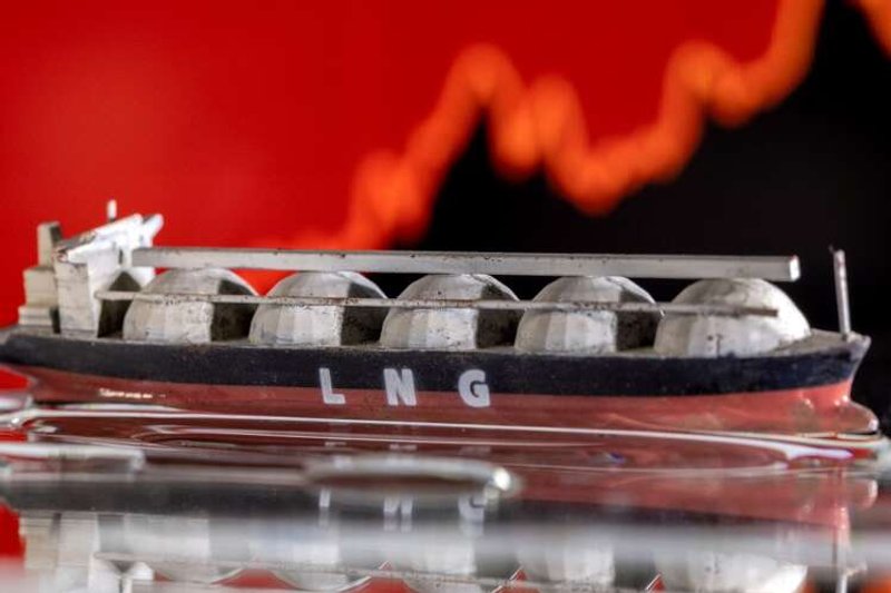 Image for Dozens of LNG-laden ships queue off Europe’s coasts unable to unload