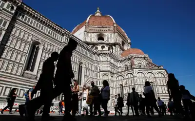 Image for Italy April jobless rate falls to 6.9%, lowest since 2008