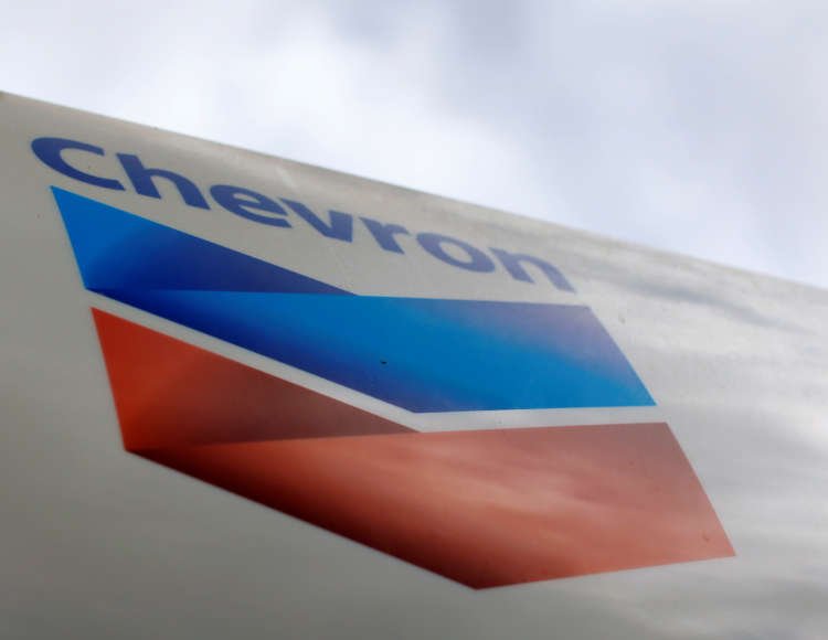Chevron eyes deal for Shell oil refinery in Pacific Northwest – sources