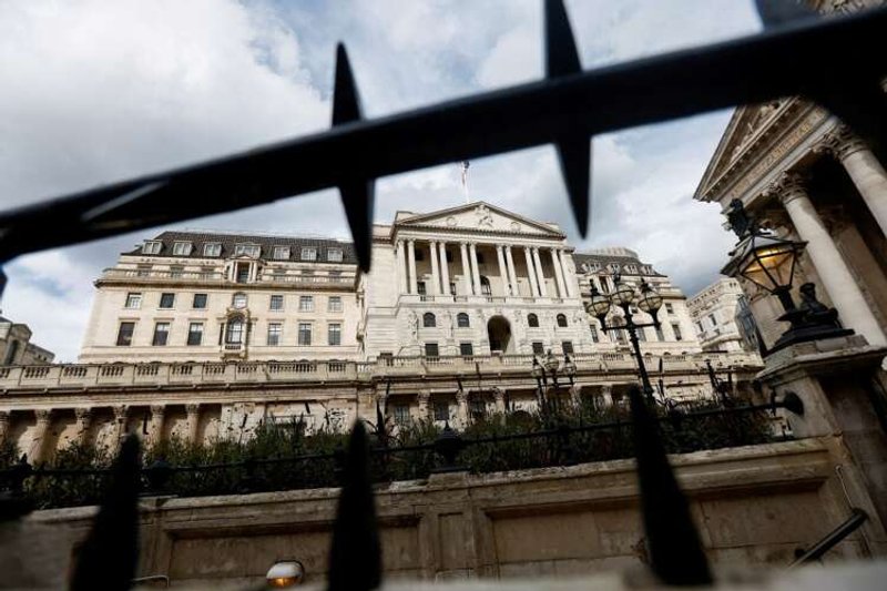 Image for Bank of England warns that some global asset valuations appear stretched