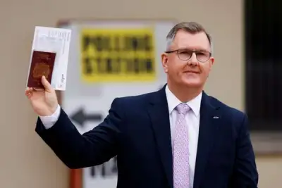 Image for Sinn Fein eyes watershed win as N.Ireland goes to the polls