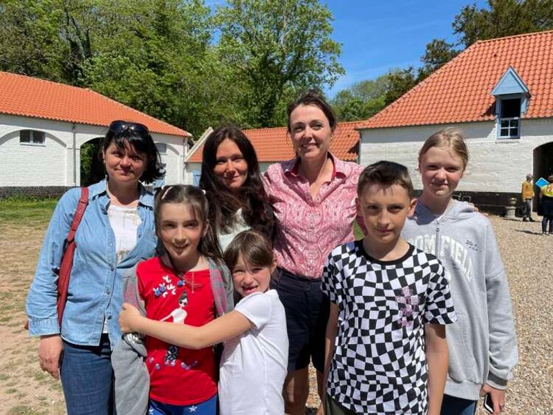 Image for FEATURE-Ukrainian refugees find haven at French castle