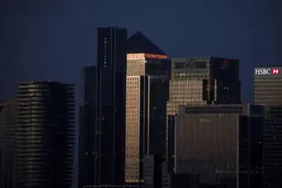 Image for British lawmakers check on how banks are treating small businesses during pandemic