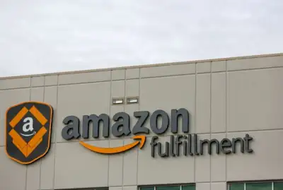 Image for Merchants want lower fees, need Amazon’s ads as US FTC files suit