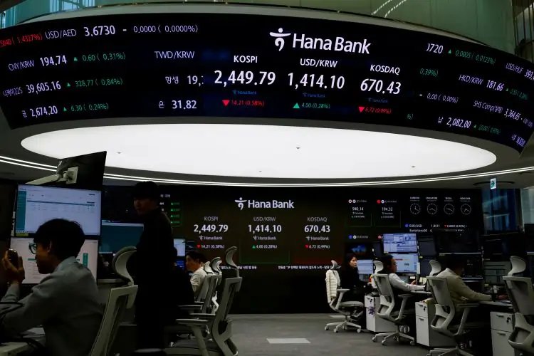 Asian stock market decline due to South Korea's political turmoil - Global Banking & Finance Review