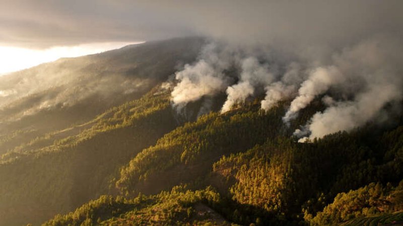 Image for Global temperatures near record highs as US, China meet on climate