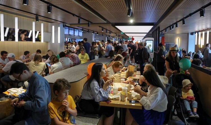 Image for Russian services sector records fastest output growth in over a year -PMI