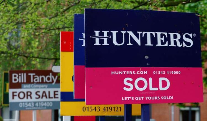 Image for Cost of living crisis to shut the door on bumper UK house price rises: Reuters poll