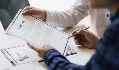 Image for How to Become an Insurance Agent in India: Requirements, Earnings & Career Outlook