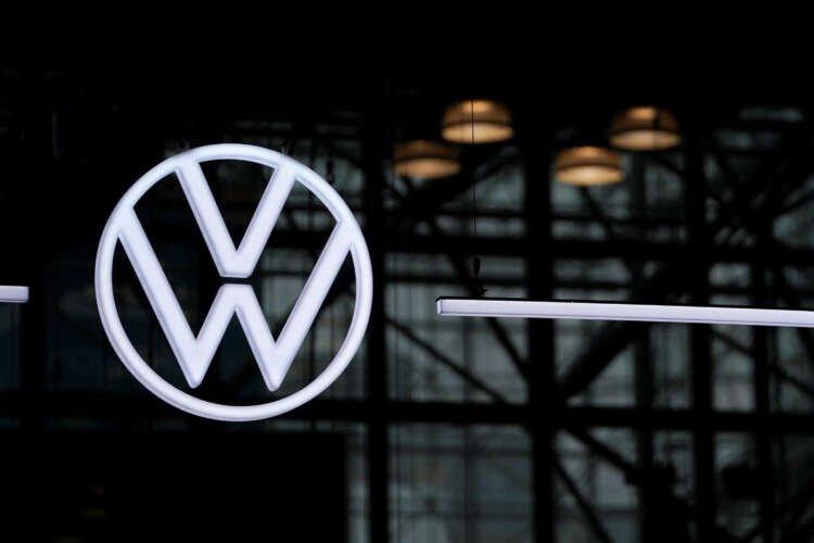 Image for Volkswagen brings VW bus back to North American market after 20 years