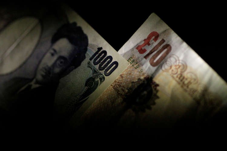 Image for Forex daily trading volumes jump 14% year-on-year in April – CLS