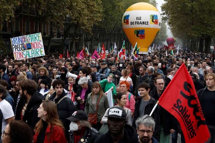 Protesters in France demonstrating against high living costs and wages - Global Banking & Finance Review