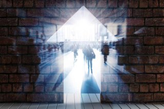 Image for Manage business risks when expanding abroad: entity health checks and due diligence