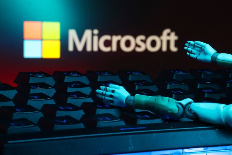 Graph showing Microsoft's cloud growth and AI spending trends - Global Banking & Finance Review