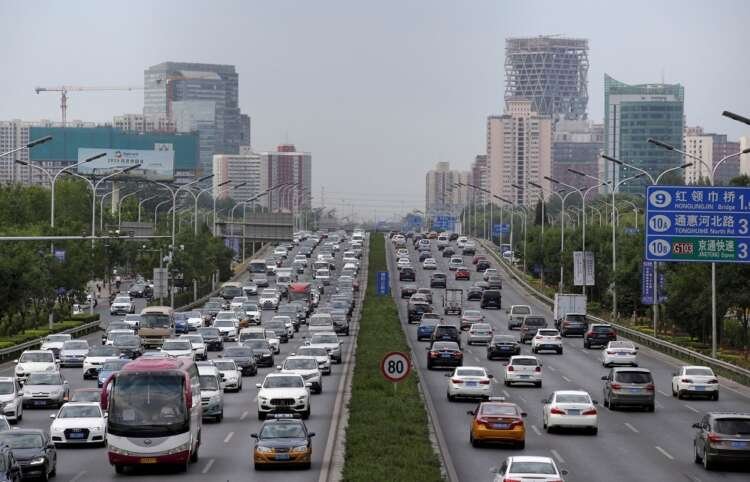 Image for China to halve purchase tax for small-engine cars