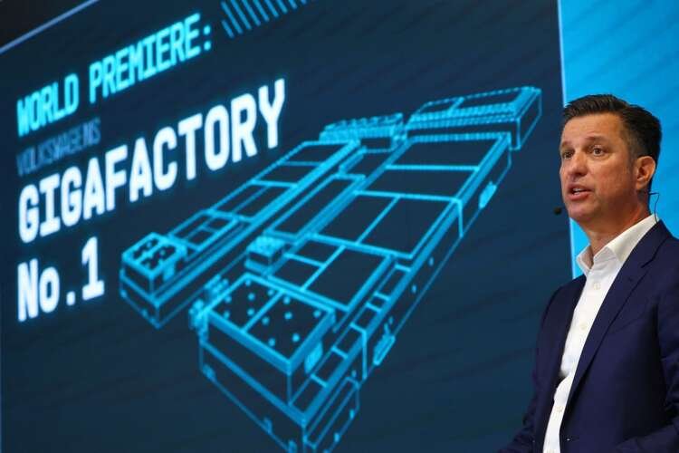 Image for Volkswagen, partners to invest $20 billion in car battery business